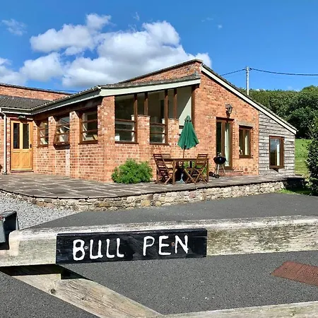 The Old Bull Pen Villa Abergavenny Exterior photo
